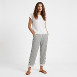 Đurđica - Prugaste pantalone s gumbima