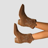 Stylish vezeni western čizmi