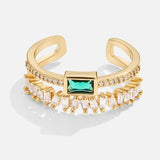 Jagoda – Zlatni prsten s detaljima u smaragdno zelenoj boji.