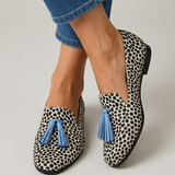 Moccasini Nadia — Leopard Print u Belo i Crno sa Plavim Nappinama
