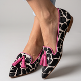 Mocassino Ginevra — Mucca Bianco e Nero, Nappine Rosa