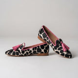 Mocassino Ginevra — Mucca Bianco e Nero, Nappine Rosa